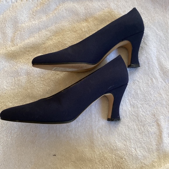 Beautiful brand new Evan- Picone size 5 and a half. - Picture 9 of 11